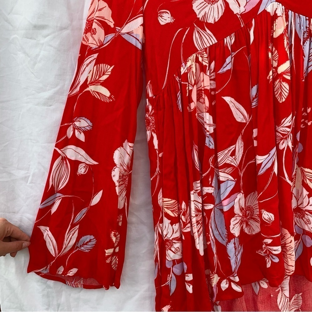 Free People Bella Red Floral Print Bohemian Flowy Tropical Tunic - Picture 9 of 10